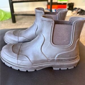 Kids Zara Brown Rubber Chelsea Rain Boots Youth Size 4.